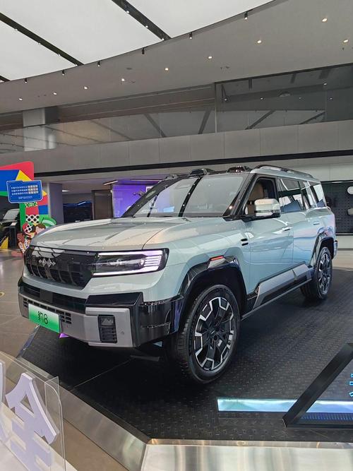 深圳302比亚迪方程豹硬派越野的爆款，英菲尼迪35周年与你共成长